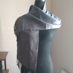Cashmink V. Fraas Gray Fringe Scarf | Size OS